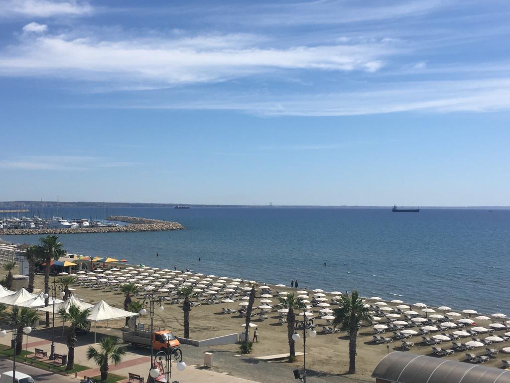 Alex Beach Apartment 31 ラルナカ エクステリア 写真