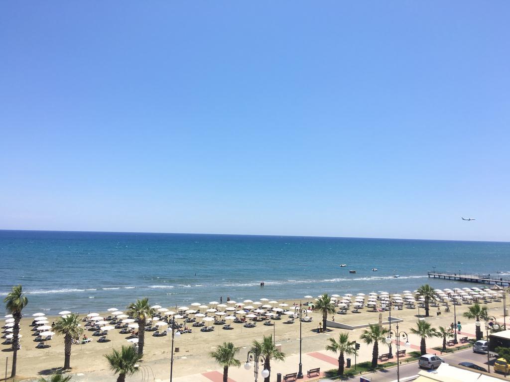Alex Beach Apartment 31 ラルナカ エクステリア 写真